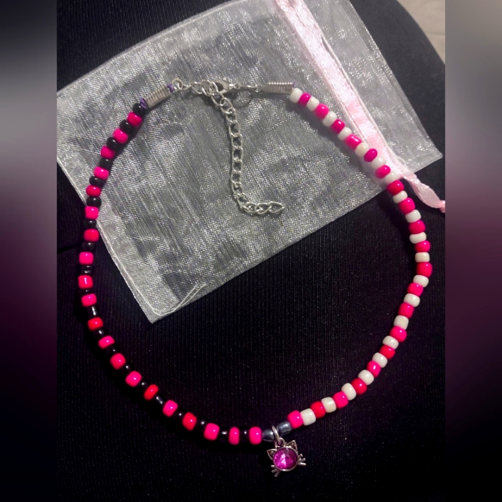 Handmade choker made by me (Nelly)